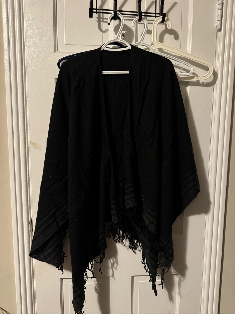 Uniqlo Black Fringe Wrap Scarf